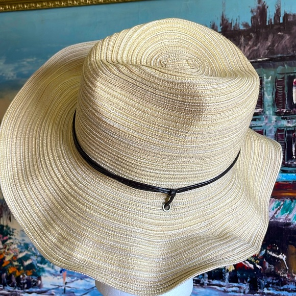 Scala Collezione Shapable Hat With Chin Strap - Picture 1 of 5